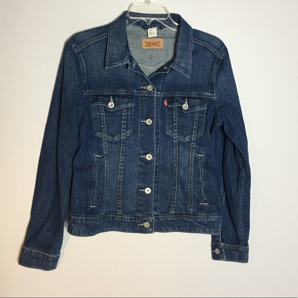 Levi's • Denim Jacket
